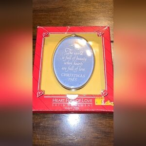 Vintage 1985 Heart Full of Love Satin Ornament The World is Full of Beauty When